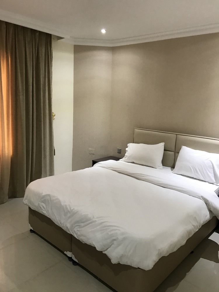 Al Muhanna Plaza Salmiya Old Souk Кувейт Екстериор снимка