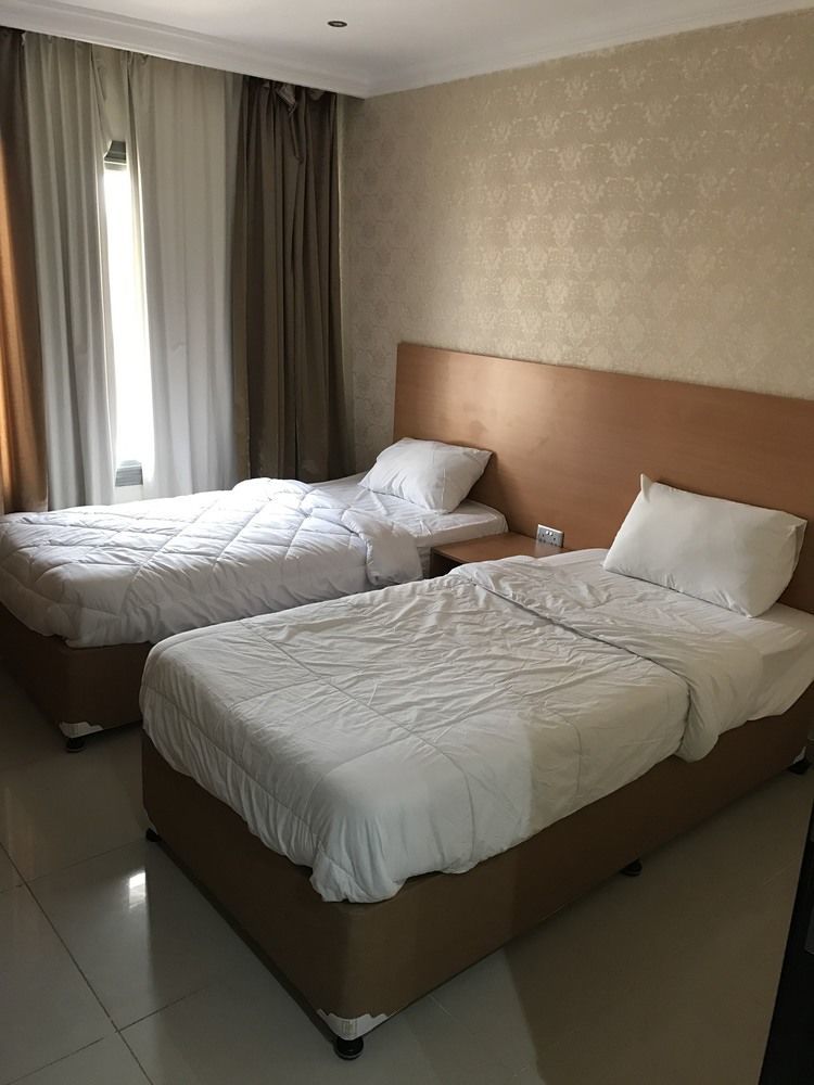 Al Muhanna Plaza Salmiya Old Souk Кувейт Екстериор снимка